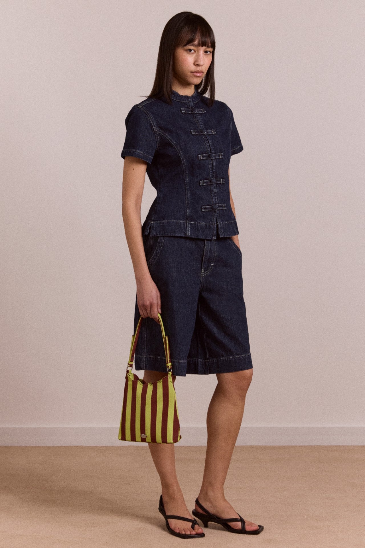 Damson Madder nelly button trim top - indigo