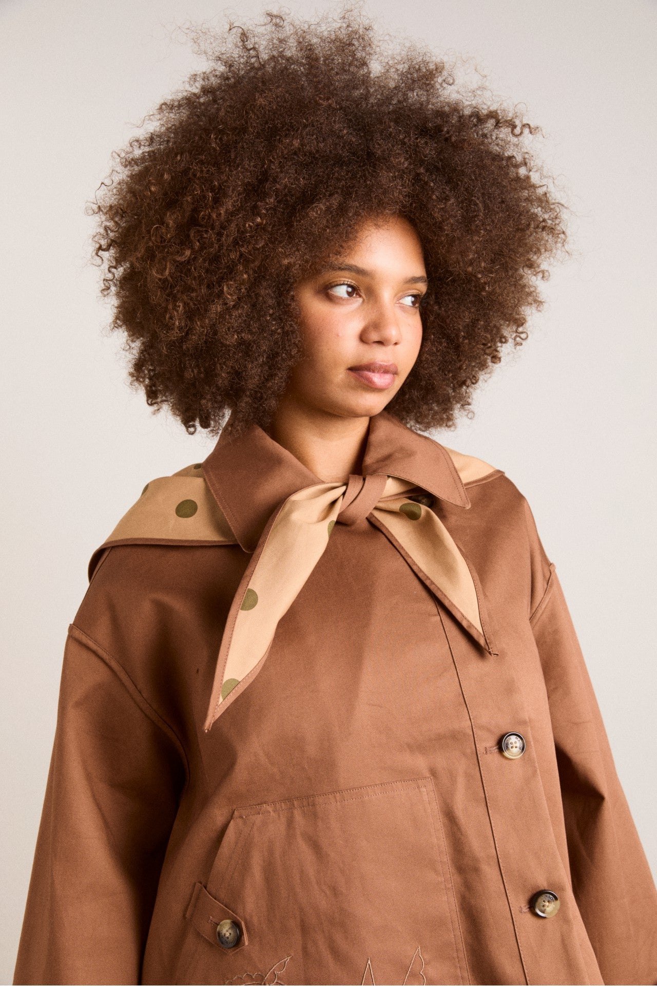 Damson Madder reversible jerry crop trench coat - camel spot