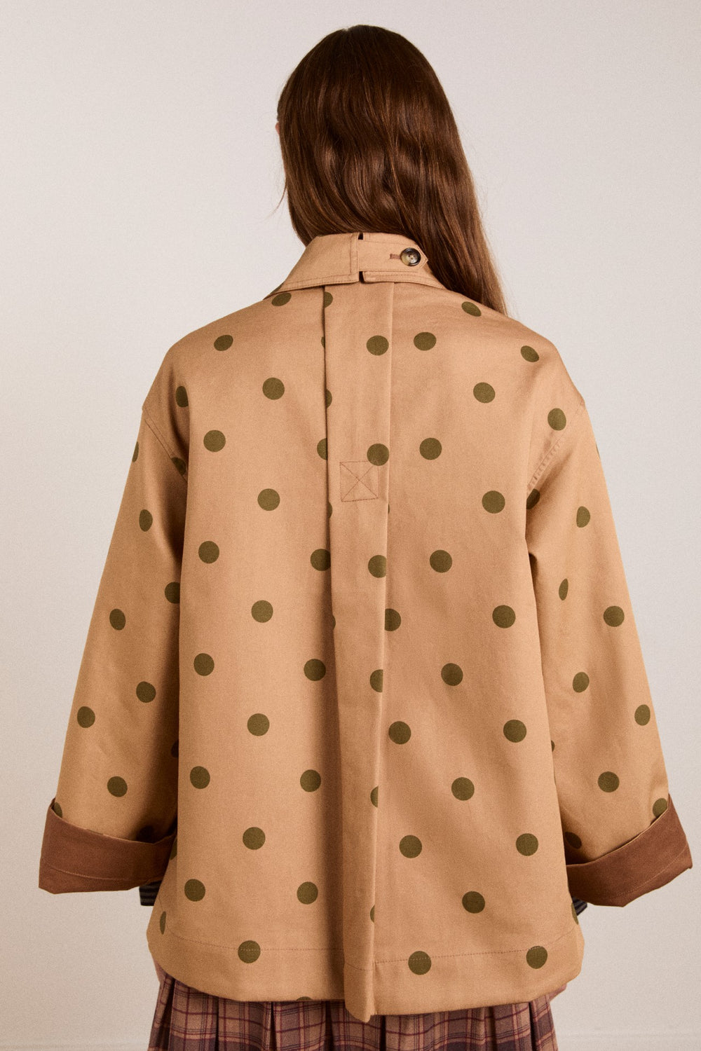 Damson Madder reversible jerry crop trench coat - camel spot