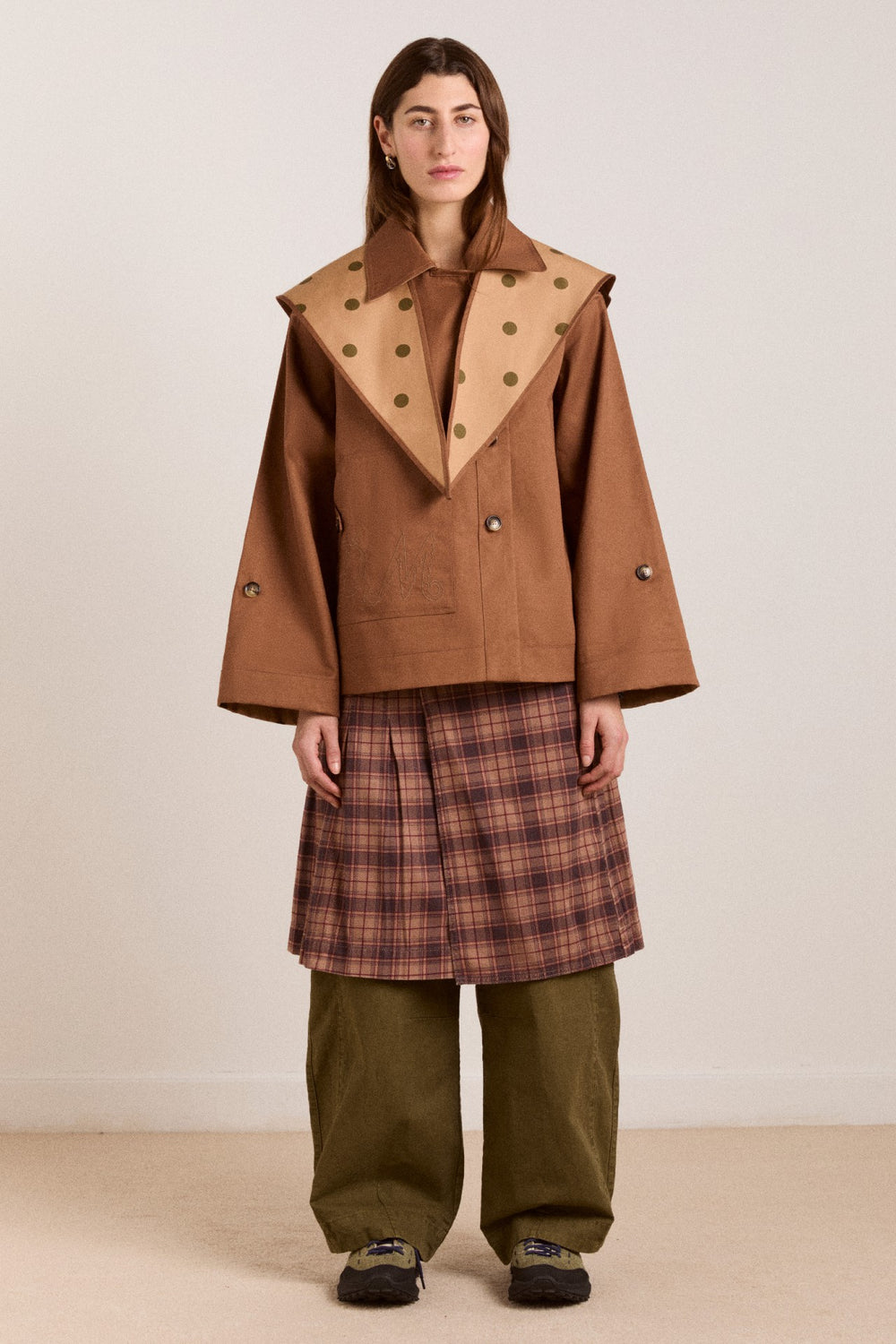 Damson Madder reversible jerry crop trench coat - camel spot