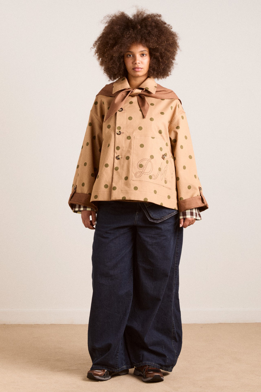 Damson Madder reversible jerry crop trench coat - camel spot