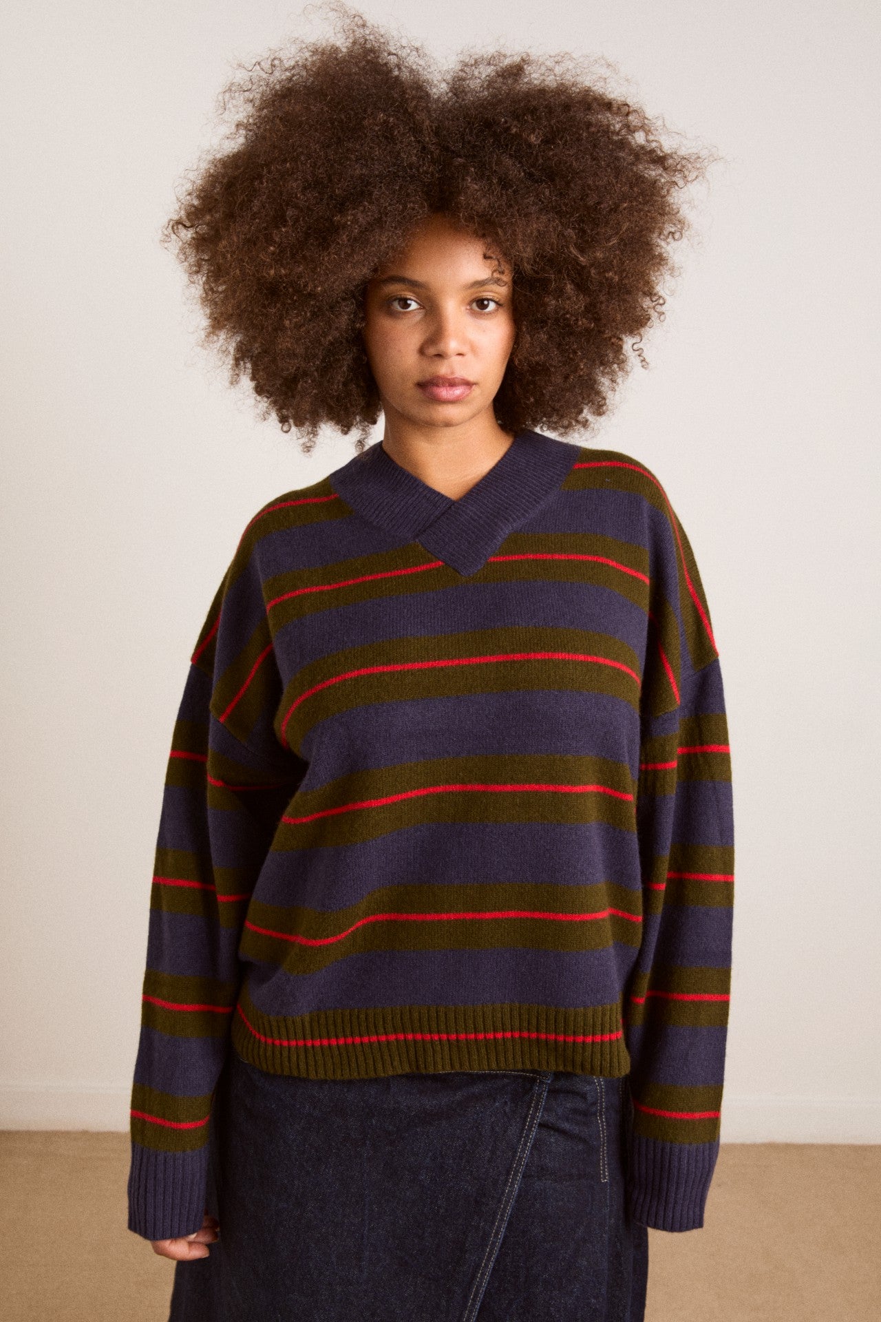 Damson Madder odette v-neck merino wool jumper-olive/navy stripe