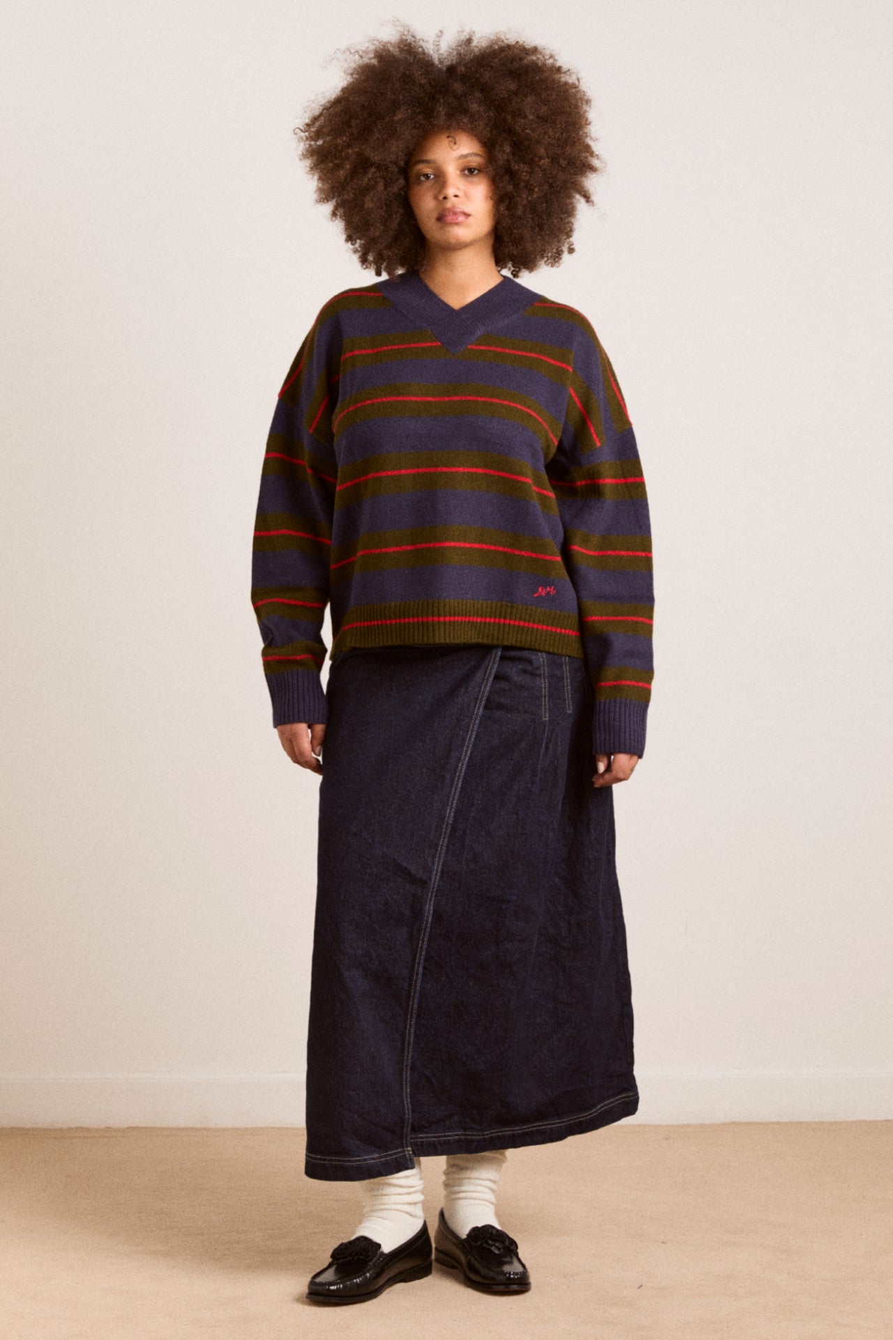 Damson Madder odette v-neck merino wool jumper-olive/navy stripe