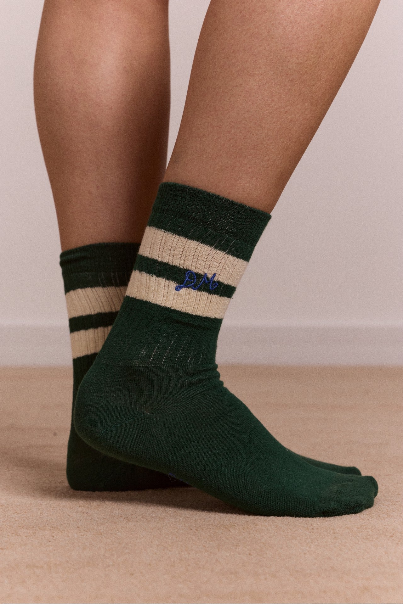 Damson Madder sporty calf length socks - green & cream