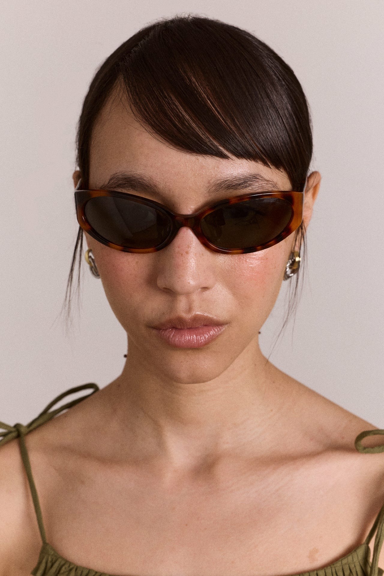 Damson Madder sporty wrap around sunglasses - tort