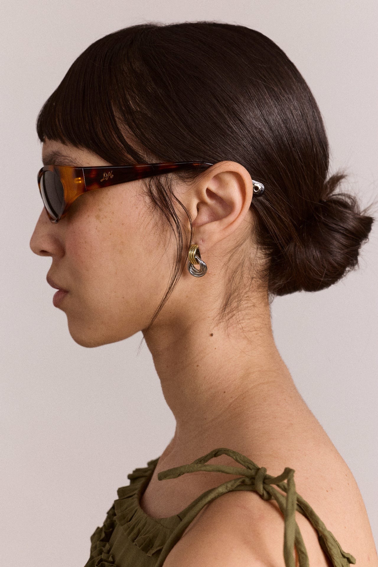 Damson Madder sporty wrap around sunglasses - tort