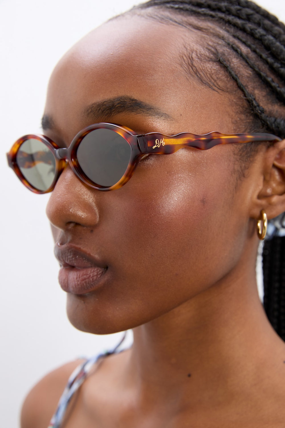 Damson Madder slim oval sunglasses with wavy temple in tort